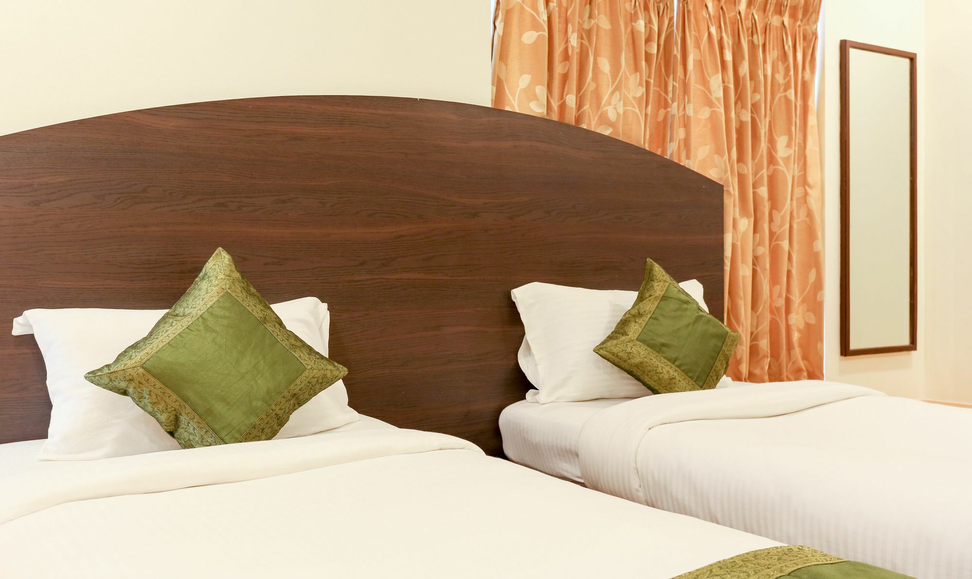 Itsy Hotels Hill View Ex Pune Exterior foto